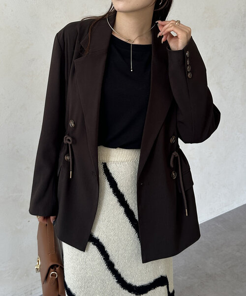 Thevon（ゼボン）の「ウエストドロストテーラードジャケット（テーラードジャケット・レディース・ネイビー/ベージュ/ブラウン・FREE）」の8枚目の写真