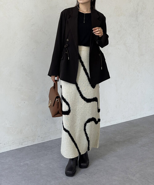 Thevon（ゼボン）の「ウエストドロストテーラードジャケット（テーラードジャケット・レディース・ネイビー/ベージュ/ブラウン・FREE）」の9枚目の写真