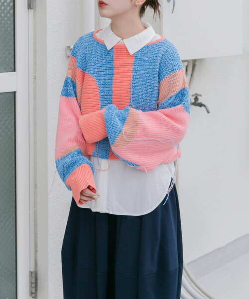 KBF（ケイビーエフ）の「アートフリンジクロップドニット（ニット/セーター・レディース・グレー系その他/オレンジ系その他・ONE）」の3枚目の写真