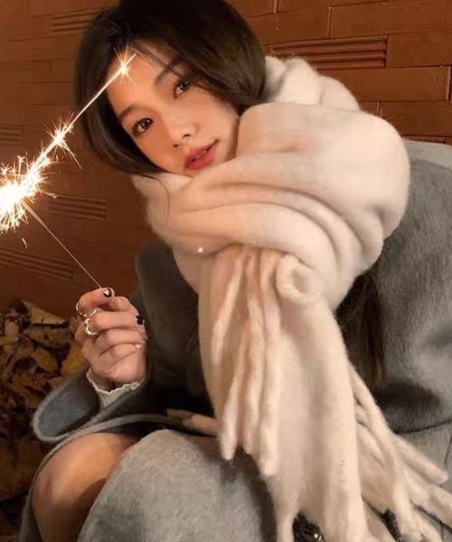 REBALANCE（リバランス）の「ボリュームフリンジマフラー（マフラー・レディース・K/J/I/H/A/G/F/E/D/C/B/L・ONE SIZE）」の14枚目の写真