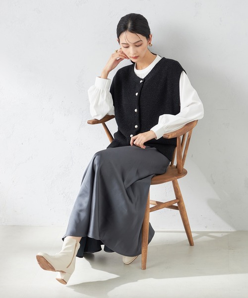 a.v.v(アーヴェヴェ)の「【2SET】ラメニットベスト×ブラウスセット(ニット/セーター・レディース・ブラック/ブルー/グレー系その他・36/42/34/40/38)」の11枚目の写真