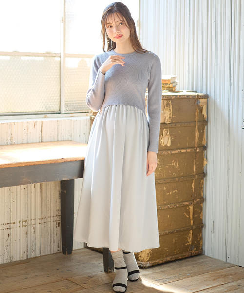 新品未使用⭐︎マタニティ・授乳服⭐︎軽量トレーナードッキングワンピース ⭐︎Sサイズ Milk tea マタニティ 服 授乳服 エマ2ゆるふわタートルニット