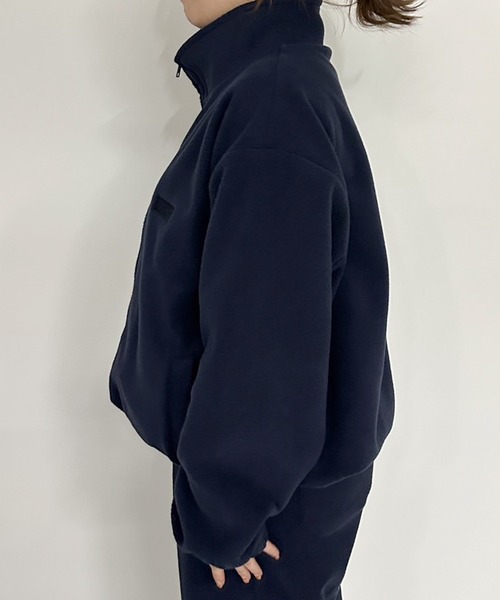 MUHET(ミュエータ)の「【セットアップ可能】フリースジャケット(ブルゾン・レディース・カーキ/チャコールグレー/ネイビー・MEDIUM/LARGE/SMALL)」の17枚目の写真