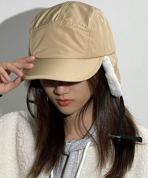 DAY CLOSET(デイ クローゼット)の「レディース ミリタリーボアフライトキャップ 耳当て付き(ニットキャップ/ビーニー・レディース・ブラック/ベージュ・ONE SIZE)」の12枚目の写真