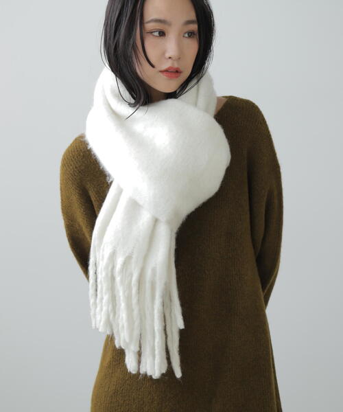 FREE'S MART(フリーズマート)の「◆大判無地ストール(ストール/ショール・レディース・ホワイト/レッド/ネイビー・フリ-)」の4枚目の写真