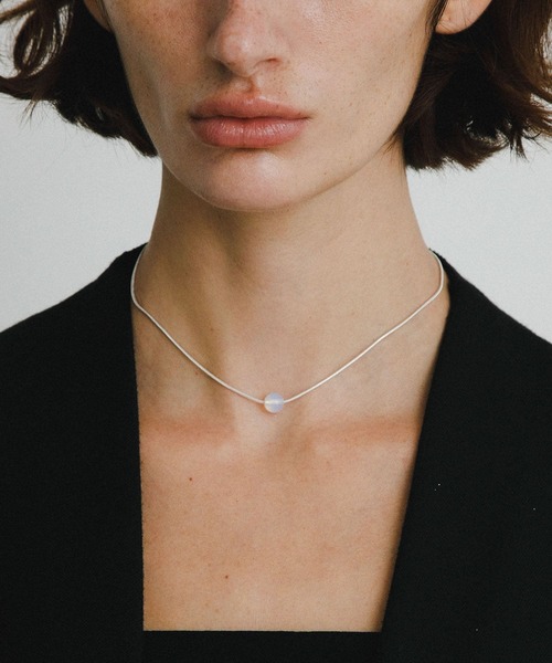 URBAN RESEARCH(アーバンリサーチ)の「decor『デコール』 Stone SV Choker(ネックレス・レディース・ホワイト系その他/ブラック・-)」の4枚目の写真
