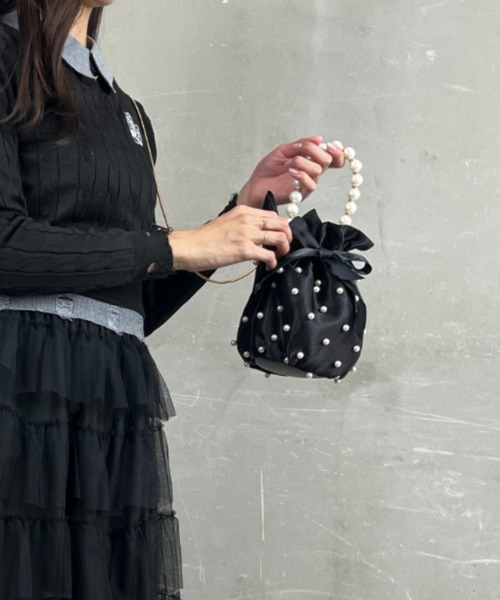 ｔｏｌｅｎｅ（トレネ）の「パールバッグ パールチェーン チェーンストラップ 巾着バッグ ショルダーバッグ（ショルダーバッグ・レディース・ブラック・ONE SIZE）」の8枚目の写真