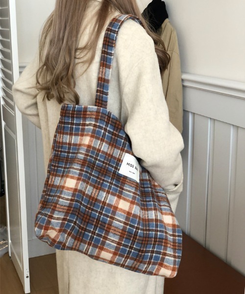 Vipoa（ヴィポア）の「check flannel tote bag（トートバッグ・レディース・A/B/C/D/E/F/G・FREE）」の2枚目の写真