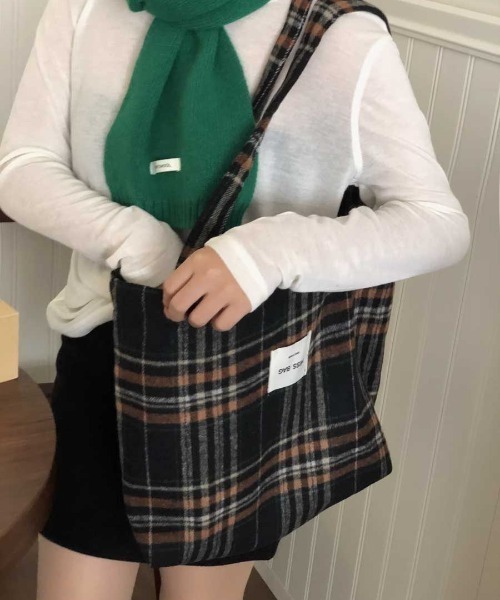Vipoa（ヴィポア）の「check flannel tote bag（トートバッグ・レディース・A/B/C/D/E/F/G・FREE）」の14枚目の写真