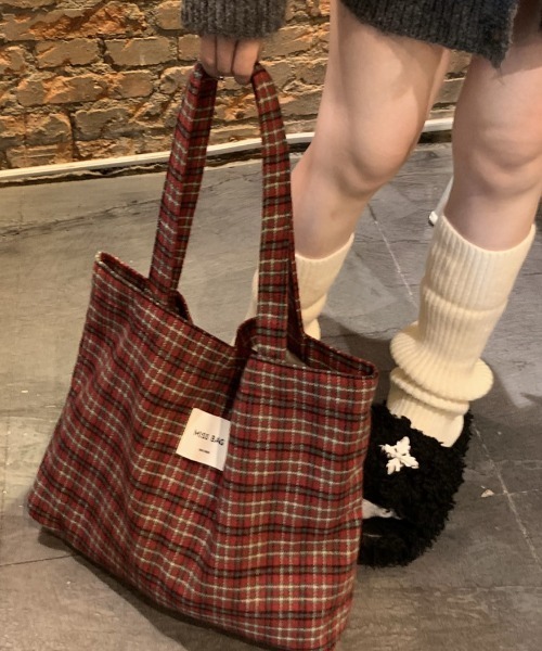 Vipoa（ヴィポア）の「check flannel tote bag（トートバッグ・レディース・A/B/C/D/E/F/G・FREE）」の11枚目の写真