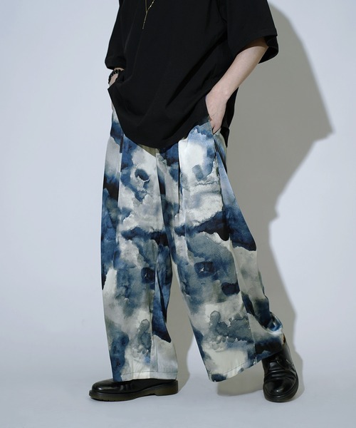 Aphlotus（アプロタス）の「フロントタック アブストラクト グラフィック シルクタッチ イージーパンツ（その他パンツ・メンズ・ブラック/ブルー/グレー・MEDIUM/SMALL/LARGE）」の3枚目の写真