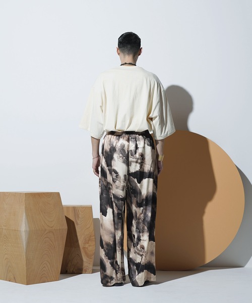 Aphlotus（アプロタス）の「フロントタック アブストラクト グラフィック シルクタッチ イージーパンツ（その他パンツ・メンズ・ブラック/ブルー/グレー・MEDIUM/SMALL/LARGE）」の19枚目の写真