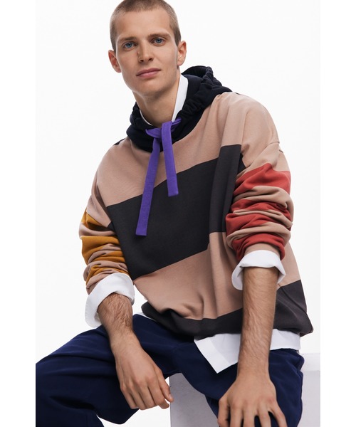 Desigual（デシグアル）の「マルチストライプ カラーブロック パーカー（スウェット・メンズ・ブラウン・XL/L/M/S）」の2枚目の写真
