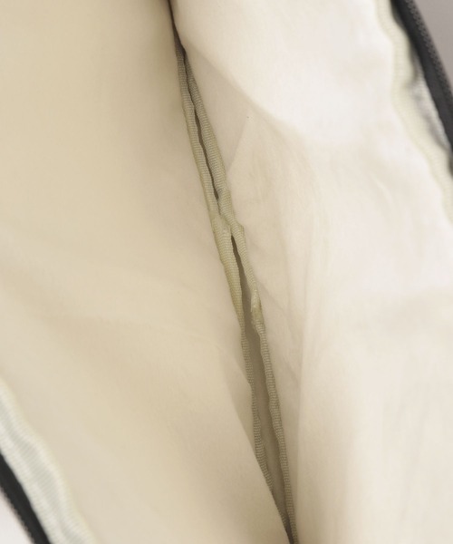 FOREVER 21（フォーエバー トゥエンティーワン）の「【2025SS】リボンパソコンケース（PC・タブレットケース・レディース・ブラック/シルバー・FREE）」の8枚目の写真