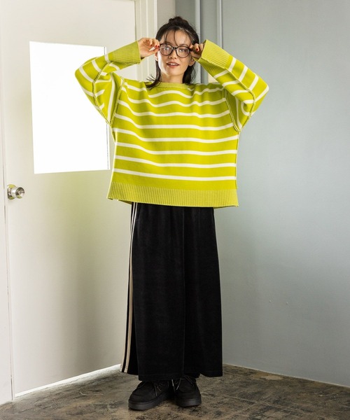 niko and...（ニコアンド）の「リバーシブルモールニットプルオーバー（ニット/セーター・レディース・ネイビー/イエロー/チャコール/アイボリー・MEDIUM/LARGE）」の7枚目の写真