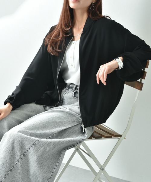 INTERPLANET(インタープラネット)の「ダブルクロスブルゾン(ブルゾン・レディース・ライトグレー/カーキ/ブラック・FREE)」の5枚目の写真