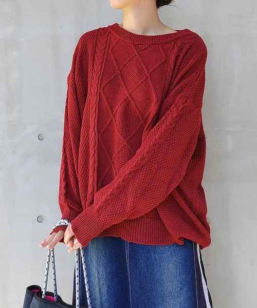 Q（キュー）の「ケーブル編みニット（ニット/セーター・レディース・チャコールグレー/バーガンディー/ホワイト・MEDIUM）」の22枚目の写真