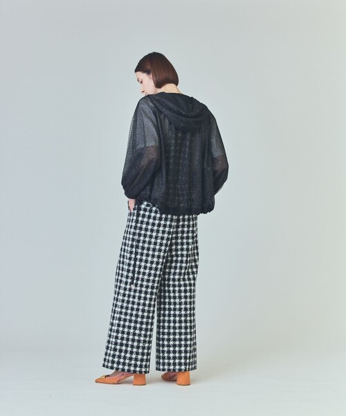 GRACE CLASS（グレースクラス）の「マクラメメッシュフーディー（パーカー・レディース・キナリ/カーキ/ブラック・36）」の15枚目の写真