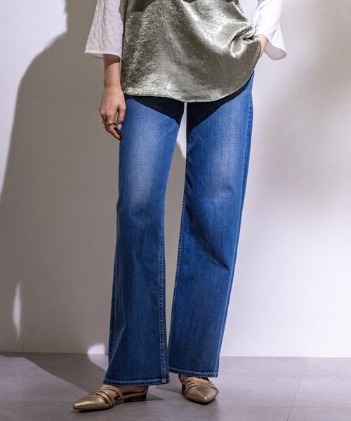 INDIVI（インディヴィ）の「【春の新色登場！褒められデニム】ワイドストレート デニムパンツ（デニムパンツ・レディース・クリアブルー/ホワイト/ブラック/ネイビー/チャコールグレー/ライトグレー・03/05/12/13/15 /19/34/36/38/40/42）」の6枚目の写真