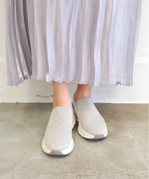 cava cava（サヴァサヴァ）の「ニットスリッポンスニーカー　1320663（スニーカー・レディース・ホワイト/ブラック・M/S/LL/L）」の13枚目の写真