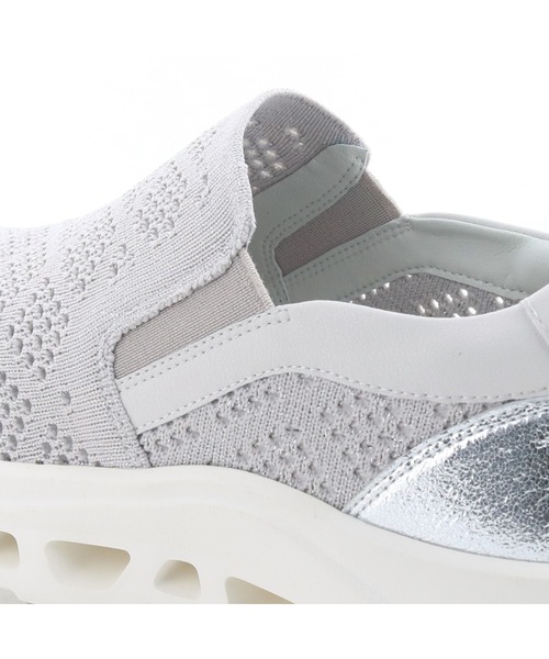 cava cava（サヴァサヴァ）の「ニットスリッポンスニーカー　1320663（スニーカー・レディース・ホワイト/ブラック・M/S/LL/L）」の17枚目の写真