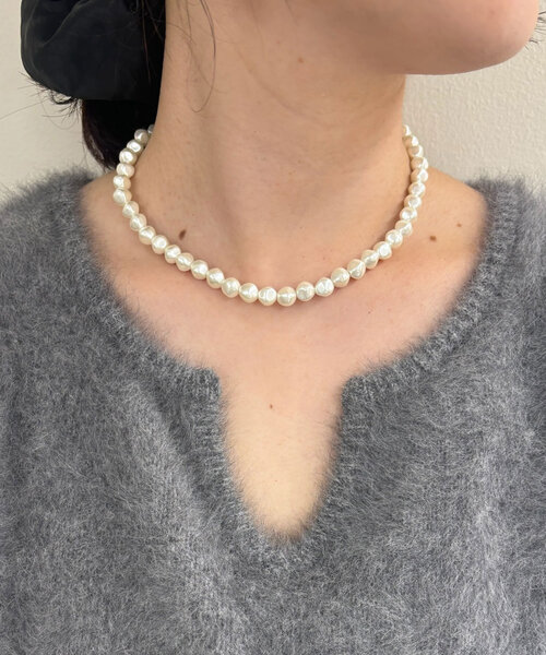 SHENERY(シーナリー)の「ランダムパールネックレス(ネックレス・レディース・ゴールド・FREE)」の3枚目の写真