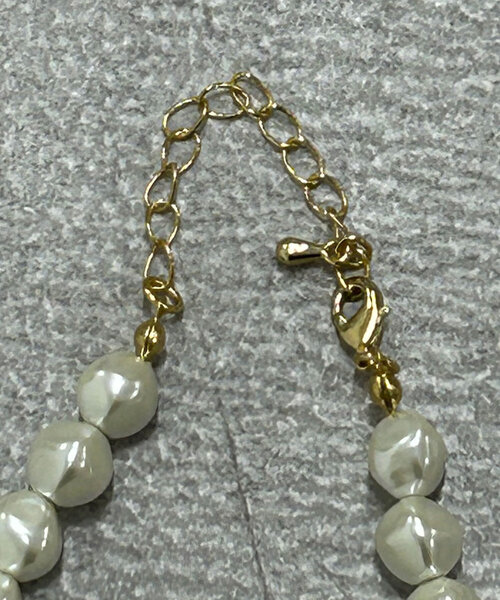 SHENERY(シーナリー)の「ランダムパールネックレス(ネックレス・レディース・ゴールド・FREE)」の6枚目の写真