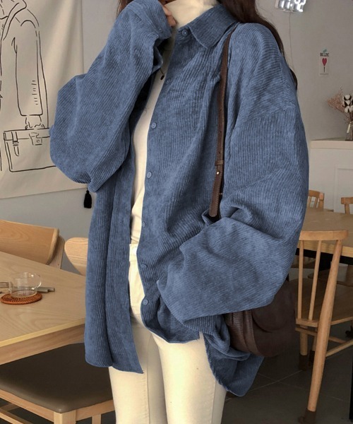 Doux Belle(ドゥーベル)の「オーバーサイズコーデュロイシャツ(シャツ/ブラウス・レディース・ブルー/グレー/アイボリー・FREE)」の18枚目の写真