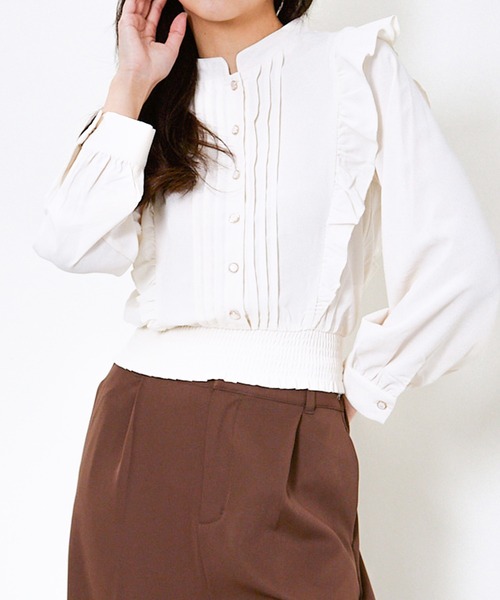 GORGE（ゴージ）の「《ピンタック×フリル》レディース ブラウス 長袖 シャツトップス フェミニン 春秋冬（シャツ/ブラウス・レディース・アイボリー/ブラック/その他・F）」の2枚目の写真