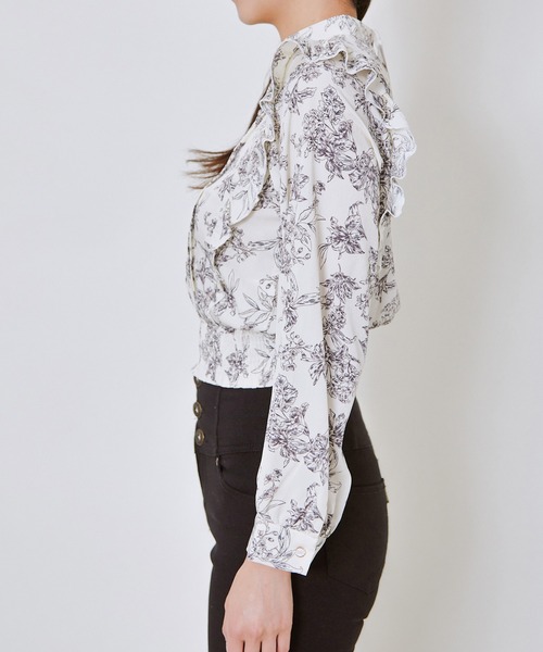 GORGE（ゴージ）の「《ピンタック×フリル》レディース ブラウス 長袖 シャツトップス フェミニン 春秋冬（シャツ/ブラウス・レディース・アイボリー/ブラック/その他・F）」の5枚目の写真