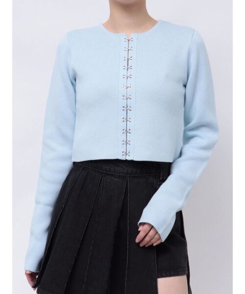 jouetie（ジュエティ）の「フロントホックカーディガン（カーディガン/ボレロ・レディース・アイボリー/ブラック/ブルー・MEDIUM）」の5枚目の写真