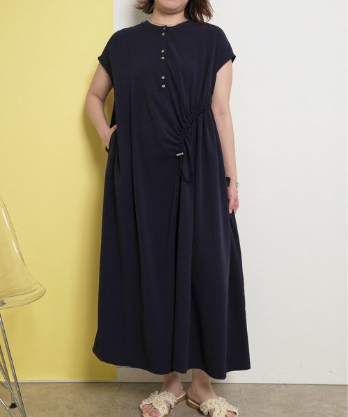 palm RICHE(ポームリシュ)の「ドロストアシメワンピース(Tシャツ/カットソー・レディース・ブラック/ベージュ/ネイビー・M)」の3枚目の写真