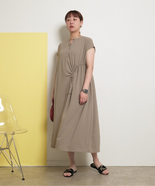 palm RICHE(ポームリシュ)の「ドロストアシメワンピース(Tシャツ/カットソー・レディース・ブラック/ベージュ/ネイビー・M)」の20枚目の写真