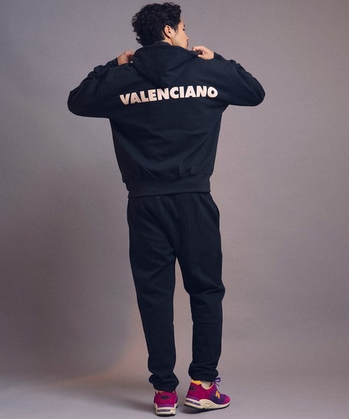 新品タグ付♡VALENCIANO ヴァレンティアーノ　バックロゴ　フーディー セール】VALENCIANO/バレンシアーノ HOODIE（パーカー）｜JACKROSE