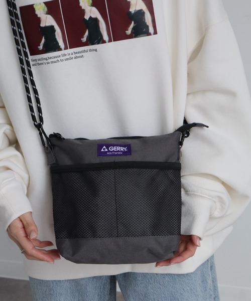 GERRY（ジェリー）の「【GERRY/ジェリー】サコッシュミニショルダー（ショルダーバッグ・メンズ・チャコール/ベージュ/ブラック/マルチ・FREE）」の17枚目の写真