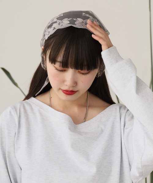 セール】花柄レース カチーフ 刺繍かぎ編み 三角スカーフ