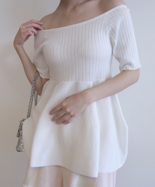 HONEY MI HONEY(ハニーミーハニー)の「boat neck rib knit tunic(チュニック・レディース・コーラル/ホワイト/ブラック・FREE)」の17枚目の写真