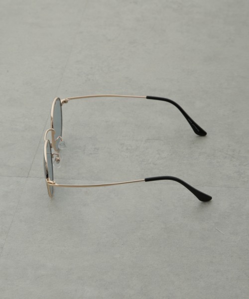 NANO universe(ナノユニバース)の「アイウェア/ボストン型 メタルフレーム 1(サングラス・メンズ・グレー/ブルー・FREE)」の4枚目の写真