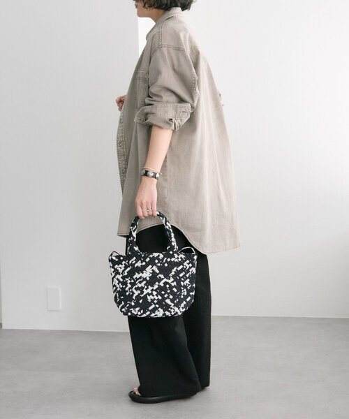 FEEL AND TASTE(フィールアンドテイスト)の「【FEEL AND TASTE(フィールアンドテイスト)】weaving minibucket Nylon/ミニバケットバッグ(トートバッグ・レディース・ブラック/ライトグレー/イエロー・FREE)」の19枚目の写真