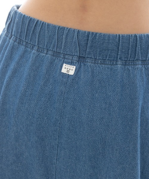 BILLABONG(ビラボン)の「BILLABONG レディース LONG FLARE SKIRT スカート 【2025年春夏モデル】/ビラボンウエストゴムドローコード付きスカート(スカート・レディース・ベージュ/インディゴブルー/ブラック系その他・MEDIUM)」の7枚目の写真