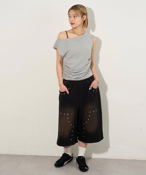 WHO'S WHO gallery(フーズフーギャラリー)の「ダブルニーホットフィットハーフパンツ(その他パンツ・レディース・ライトグレー/ブラック・FREE)」の3枚目の写真