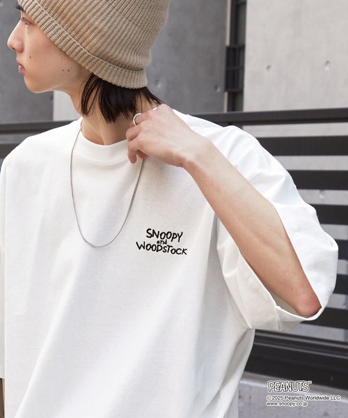 PEANUTS（ピーナッツ）の「【PEANUTS / SNOOPY】別注 ピーナッツ スヌーピー ヴィンテージプリント オーバーサイズ半袖Tシャツ（Tシャツ/カットソー・レディース・グレイッシュベージュ/オフホワイト/ワイン系/スミクロ/ネイビー/ブラック系・M/L）」の18枚目の写真