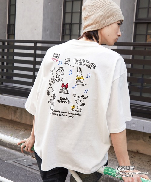 PEANUTS（ピーナッツ）の「【PEANUTS / SNOOPY】別注 ピーナッツ スヌーピー ヴィンテージプリント オーバーサイズ半袖Tシャツ（Tシャツ/カットソー・レディース・グレイッシュベージュ/オフホワイト/ワイン系/スミクロ/ネイビー/ブラック系・M/L）」の19枚目の写真