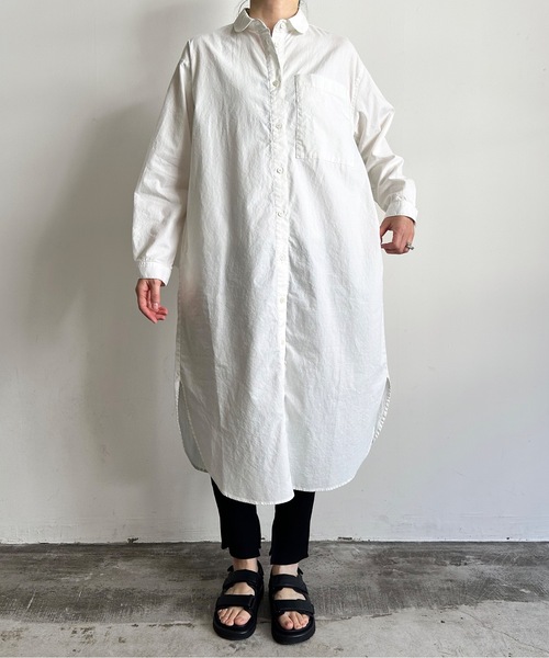 vent blanc(ヴァンブラン)の「vent blanc ヴァンブラン クラシックダンガリーワンピース(シャツワンピース・レディース・ライトインディゴブルー/オフホワイト/キャメル・FREE)」の2枚目の写真