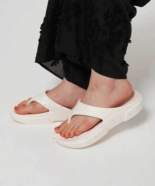 新品PAES タビサンダル PAES＞メタリック NEW FLIPFLOP タビサンダル｜ビューティー