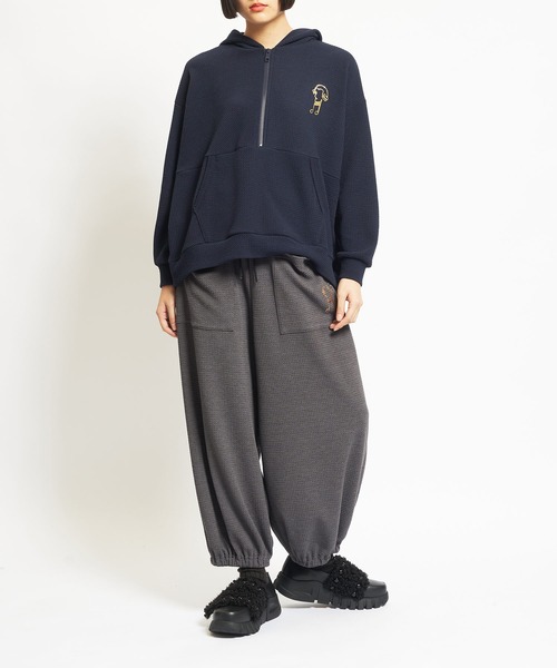 gomme（ゴム）の「フライトジャージー　リラックスパンツ（スウェットパンツ・レディース・グレー/ネイビー/ブラック・MEDIUM）」の5枚目の写真