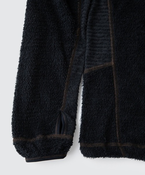 WILD THINGS（ワイルドシングス）の「プリマロフト エヴォルブ フーディー│PRIMALOFT EVOLVE HOODIE（パーカー・メンズ・ブラック・S/M/L/XL）」の2枚目の写真