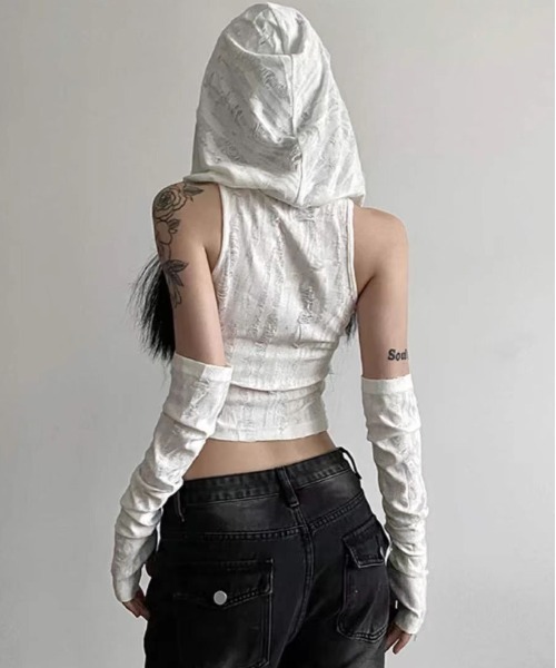 ENLIKE(エンリケ)の「ノースリーブダメージフーディトップ(Tシャツ/カットソー・レディース・ホワイト/グレー/ブラック・FREE)」の1枚目の写真