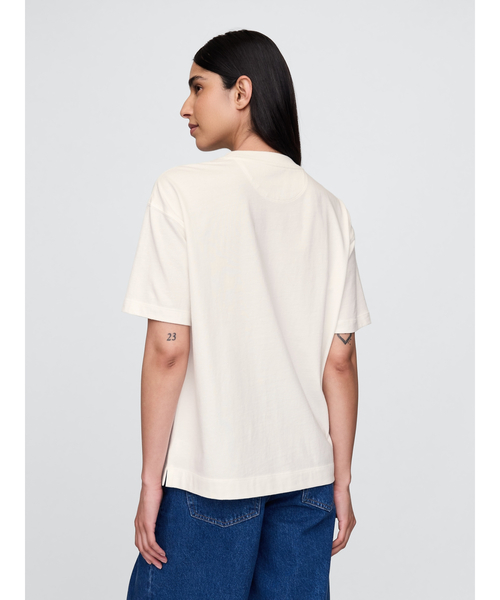 GAP(ギャップ)の「30th アニバーサリー オーバーサイズ GAPロゴTシャツ(Tシャツ/カットソー・レディース・オフホワイト/ブルー/ブラック/レッド・XS/S/M/L/XL/XXS)」の11枚目の写真