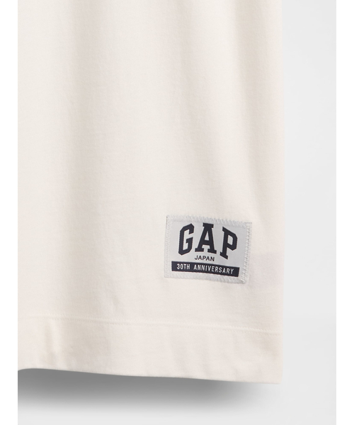 GAP(ギャップ)の「30th アニバーサリー オーバーサイズ GAPロゴTシャツ(Tシャツ/カットソー・レディース・オフホワイト/ブルー/ブラック/レッド・XS/S/M/L/XL/XXS)」の14枚目の写真